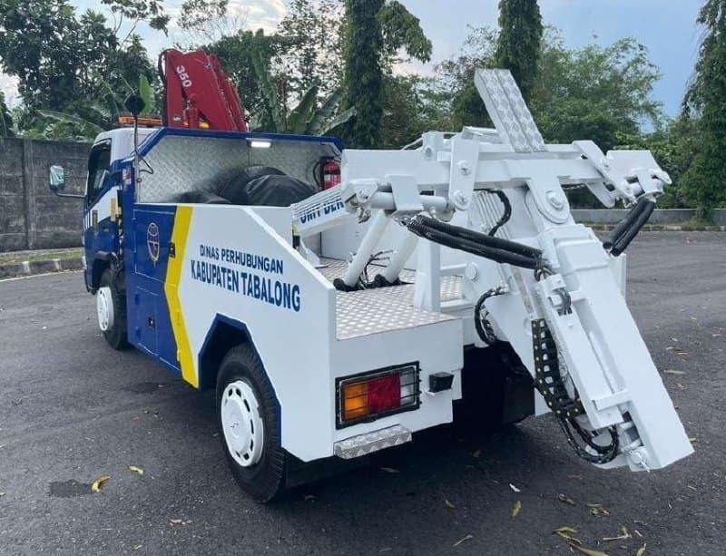 Mitsubishi Fuso Derek - Dishub Kabupaten Tabalong 3