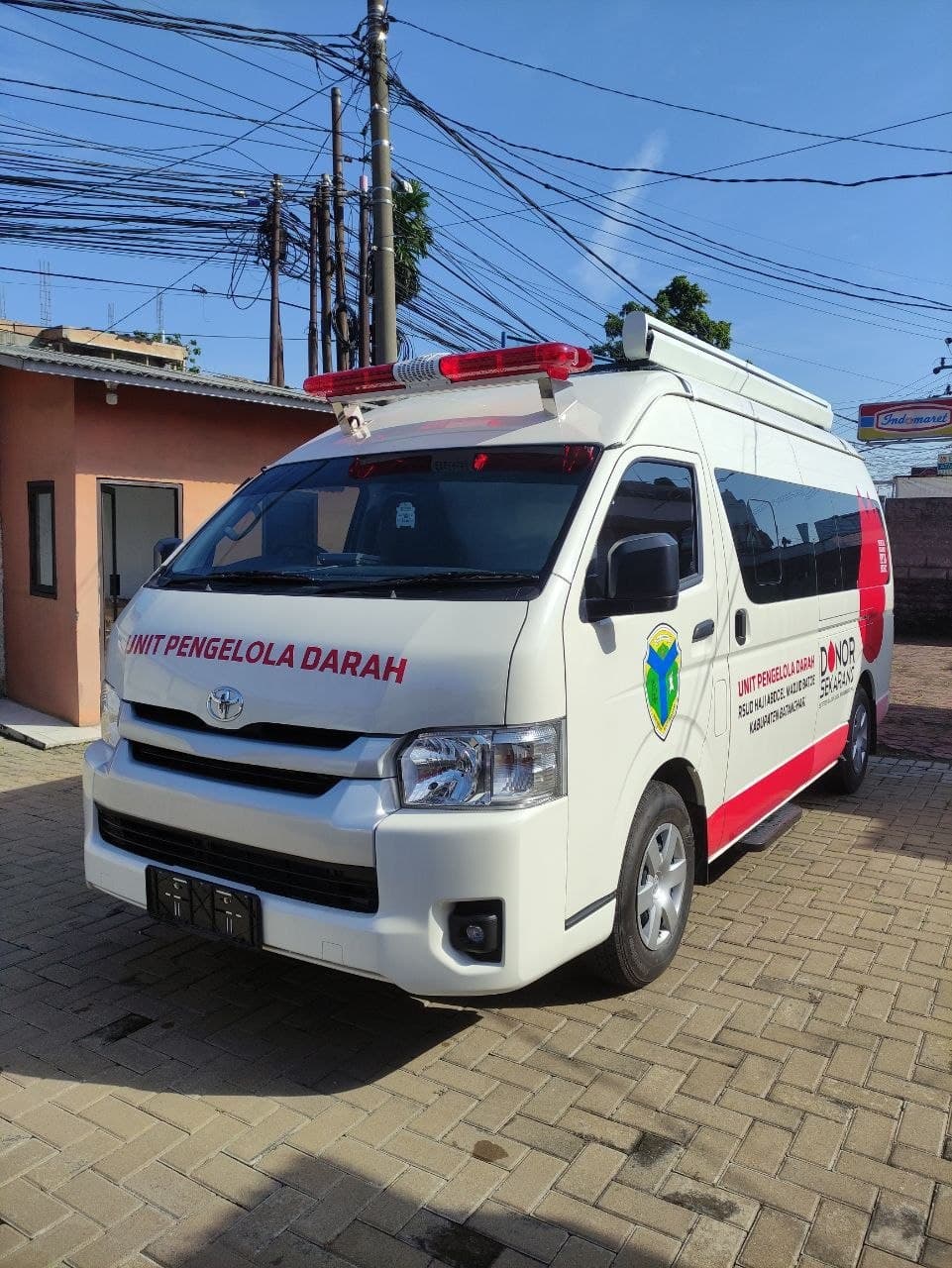 Toyota Hiace Unit Pengelola Darah 2